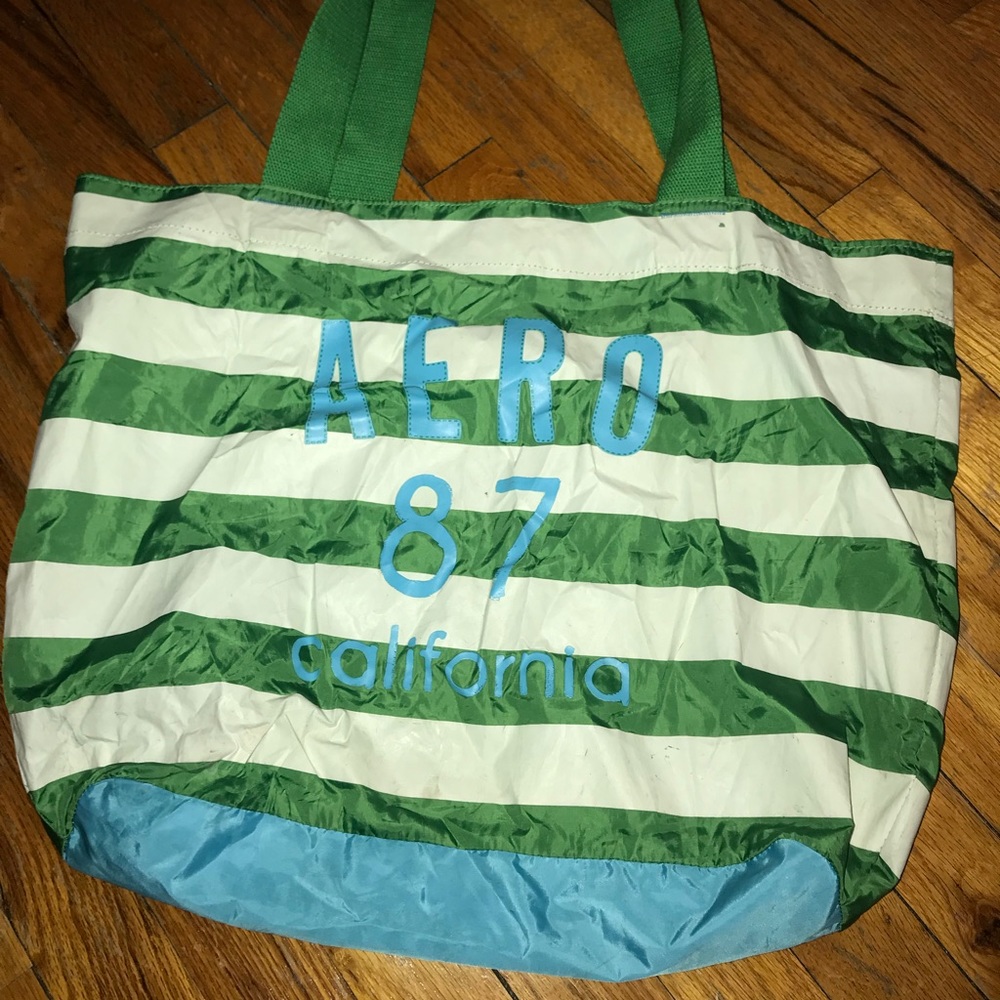 Aeropostale tote